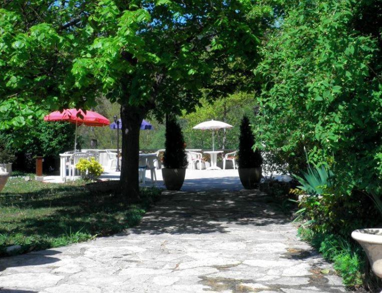 La Pierre Lys Hotel Quillan Exterior photo