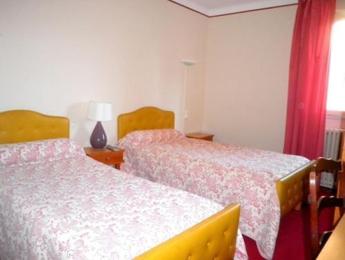 La Pierre Lys Hotel Quillan Room photo